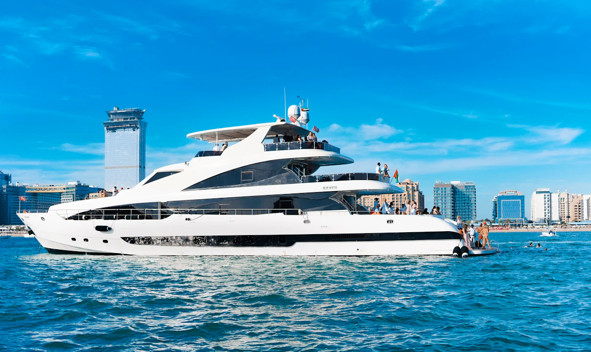 3-Hour Luxury Super Yacht Experience with Unlimited Alcohol Price